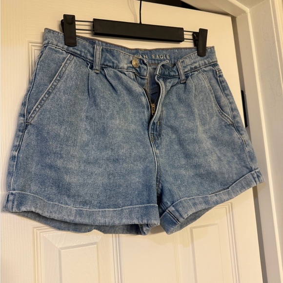 American Eagle Shorts Womens 2 Mom Shorts Cuffed Cotton Denim 90s Light Wash - Picture 2 of 7